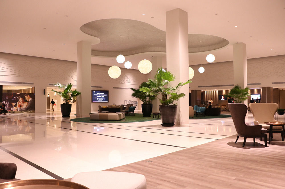 فندق بولمان ميري واترفرونت المظهر الخارجي الصورة The lobby of the hotel