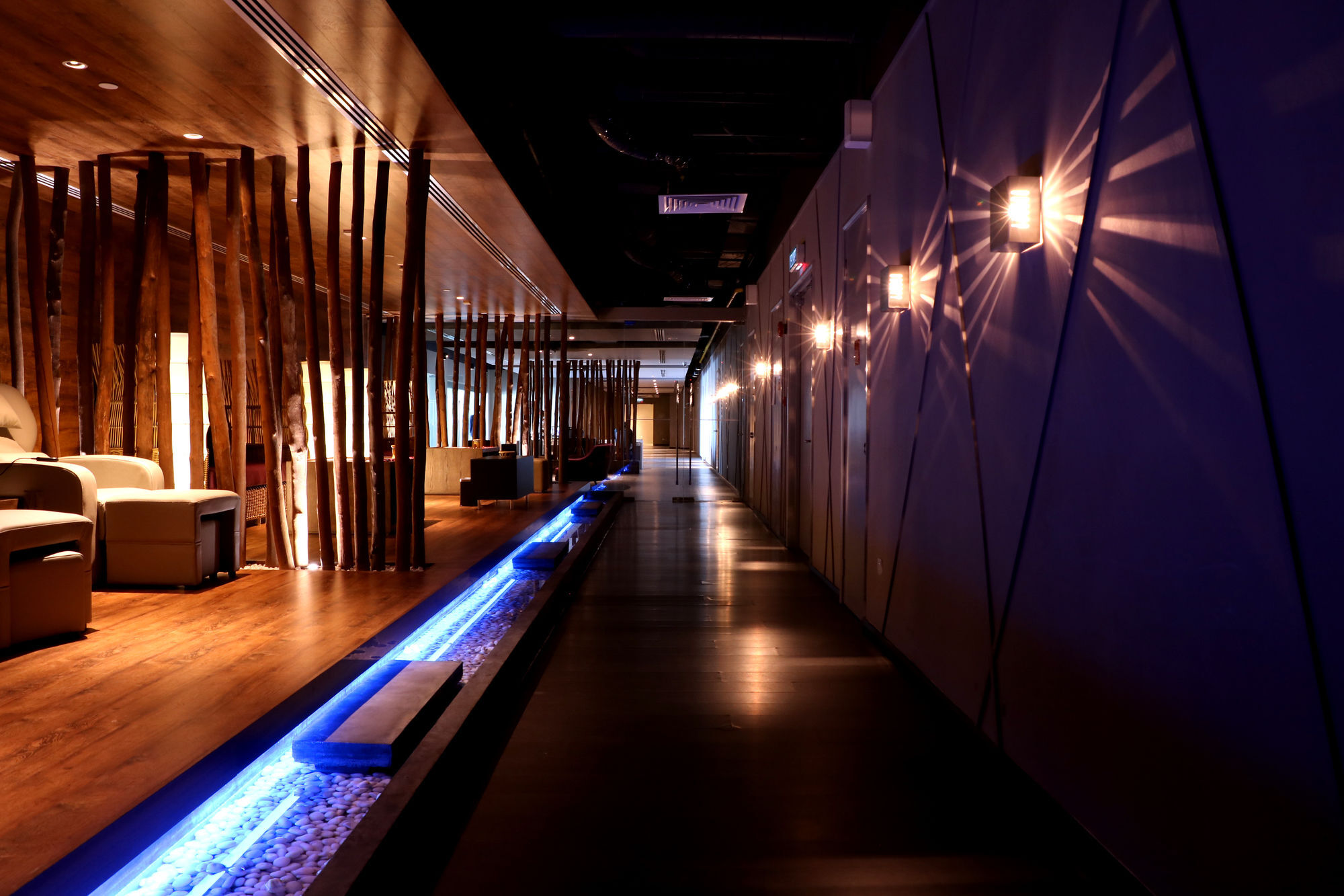فندق بولمان ميري واترفرونت المظهر الخارجي الصورة The interior of the airport's VIP lounge