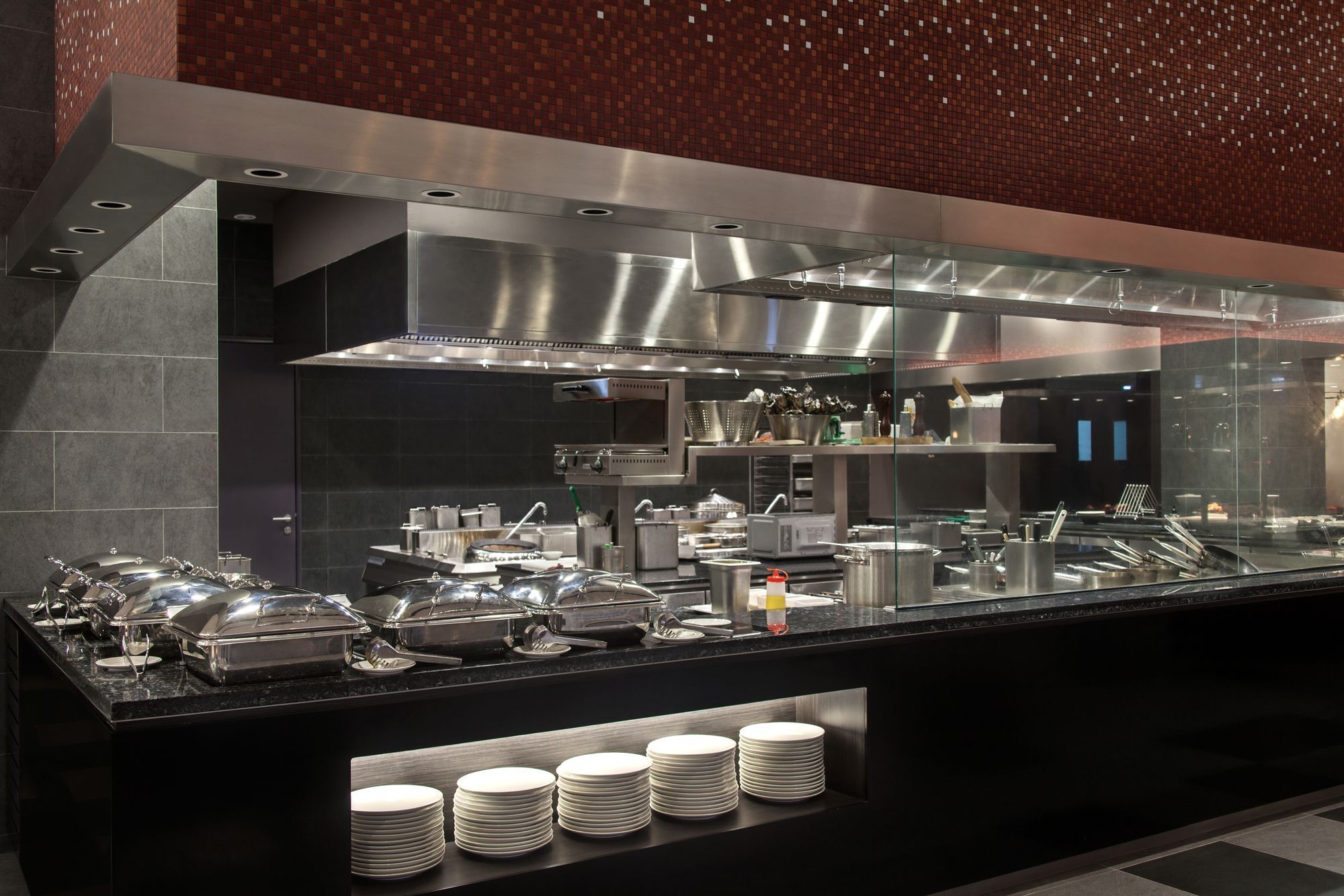 فندق بولمان ميري واترفرونت المظهر الخارجي الصورة A buffet at a restaurant